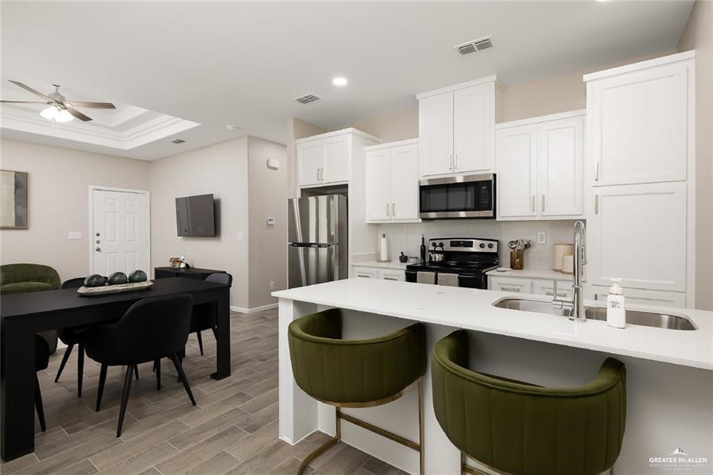 Photo 7 of 2704 Harrison Avenue #1