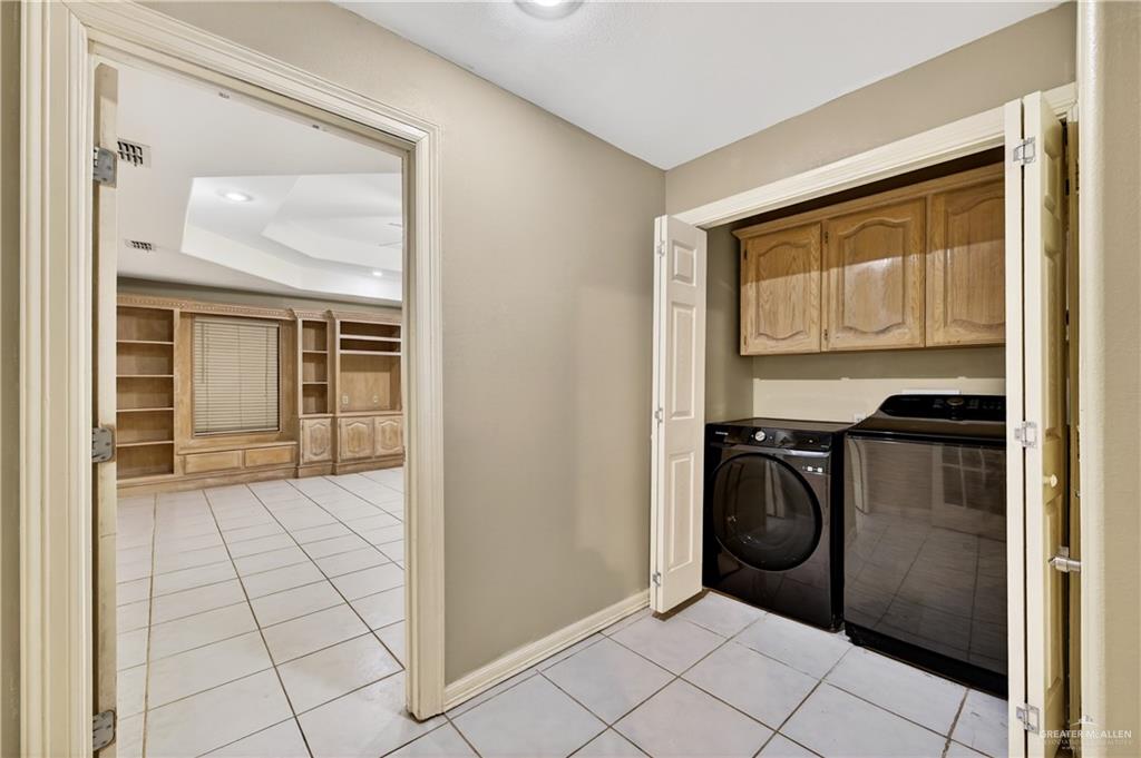 Photo 18 of 701 Camellia Avenue