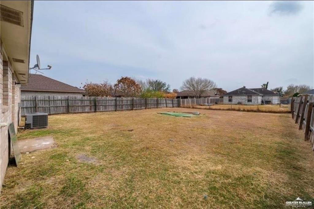 Photo 13 of 707 Gabriella Avenue