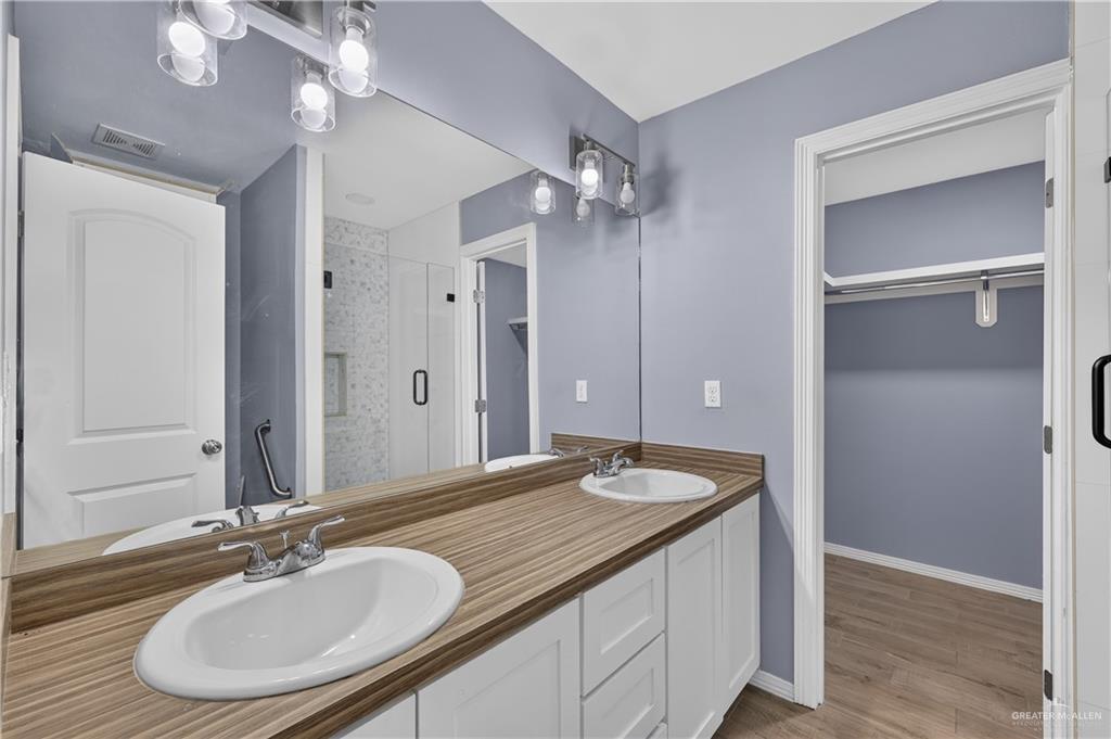 Photo 7 of 212 Alex Avenue #6