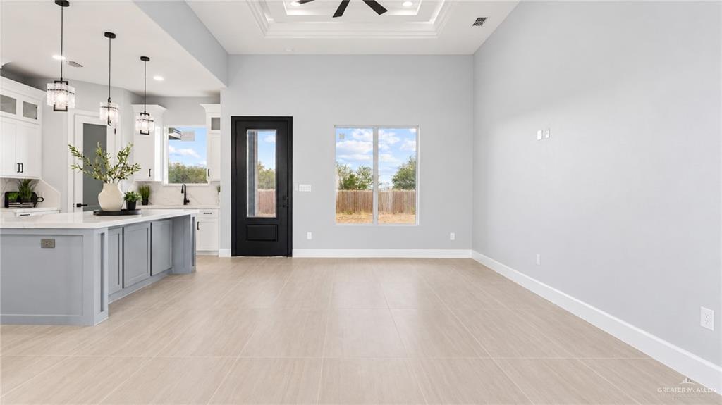 Photo 5 of 4002 San Gabriel Street