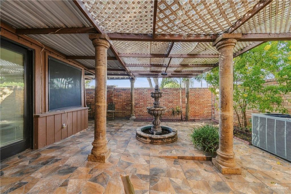Photo 22 of 3620 Gumwood Avenue #1