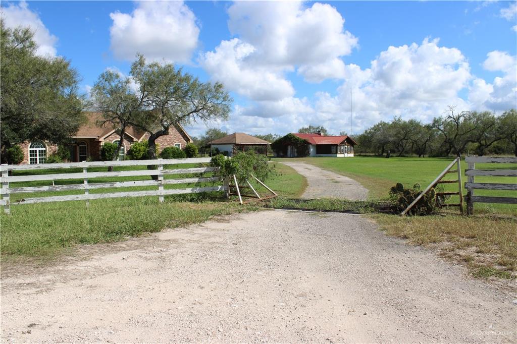 Photo 17 of 375 CR 401 Road
