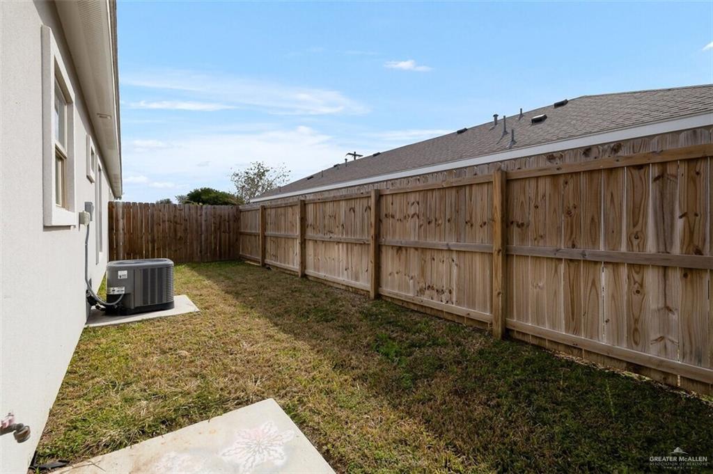 Photo 3 of 2001 Taft Street