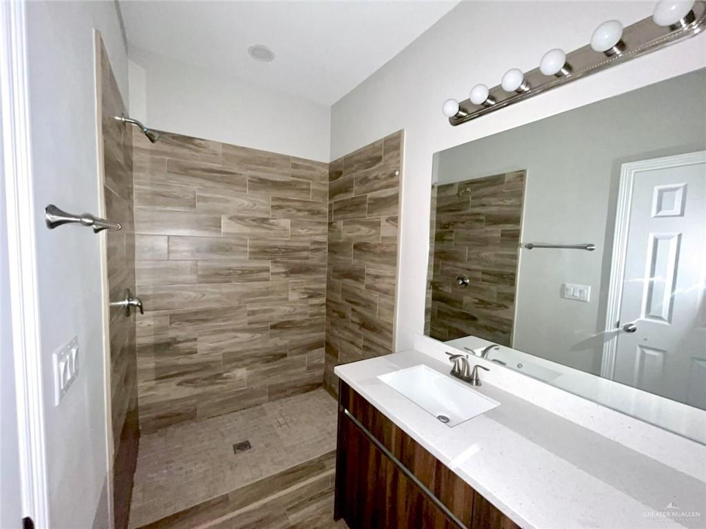 Photo 9 of 1004 Kohala Avenue #3