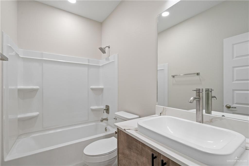 Photo 12 of 409 Onyx Avenue #2