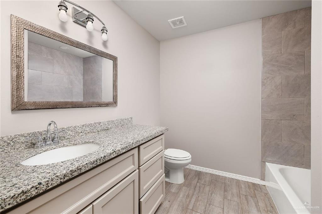 Photo 8 of 1105 Kennedy Street #7