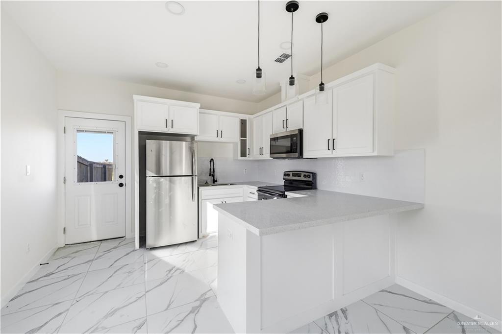 Photo 6 of 1324 Abesam Avenue #3