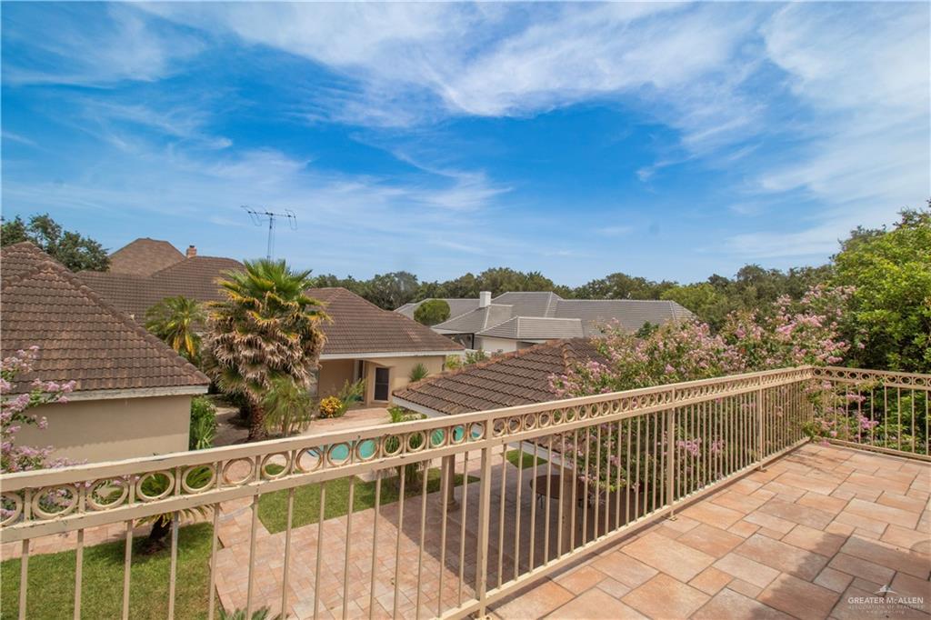 Photo 33 of 313 Condor Avenue