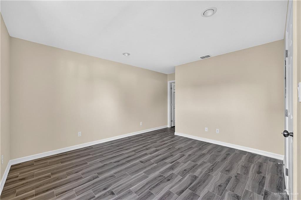 Photo 10 of 917 9th Street #B