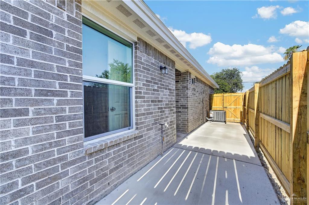 Photo 13 of 917 9th Street #B