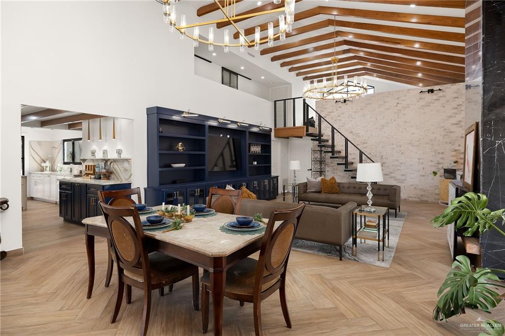 Photo 9 of 470 Glasscock Boulevard