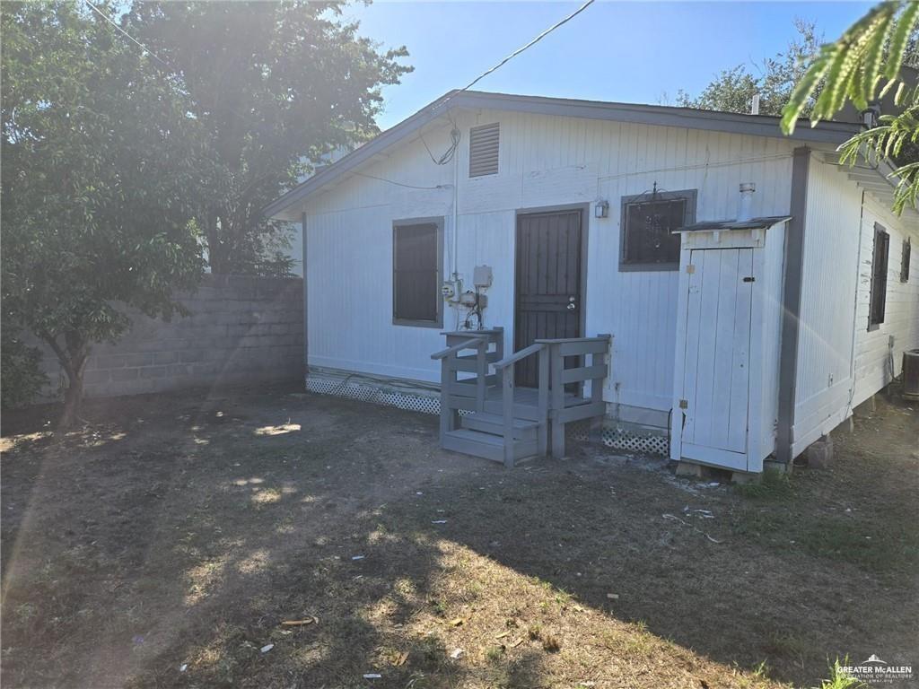 Photo 15 of 113 Martinez Street