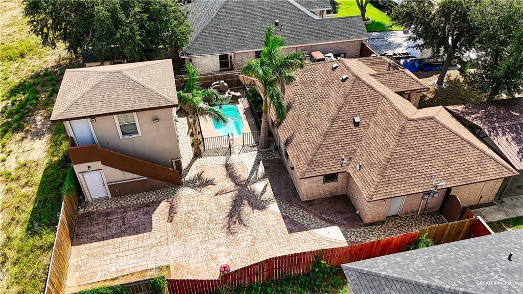 Photo 10 of 4004 White Oak Drive