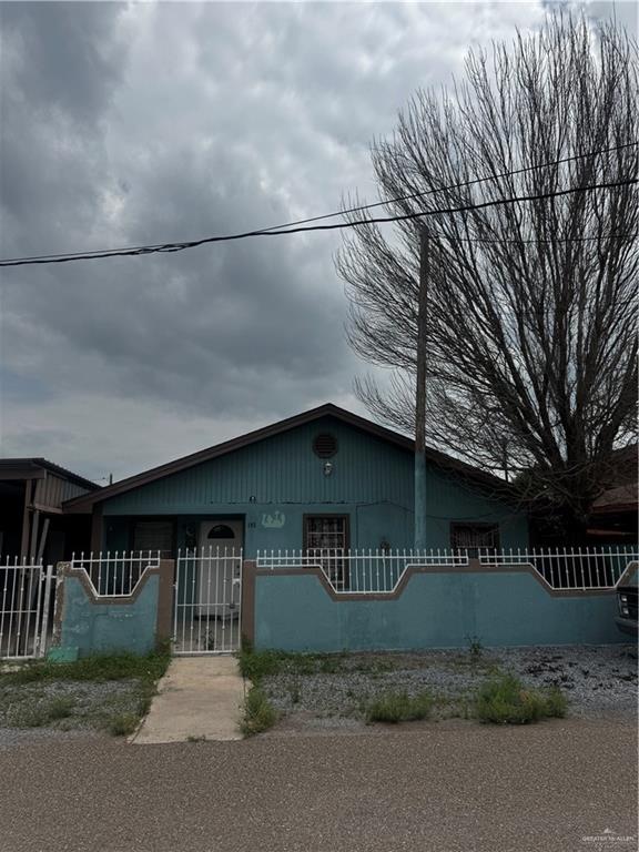 Photo 1 of 195 Naranjo Avenue, Roma