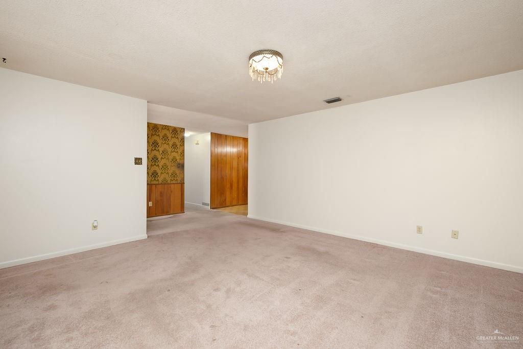 Photo 6 of 1615 Ann Street