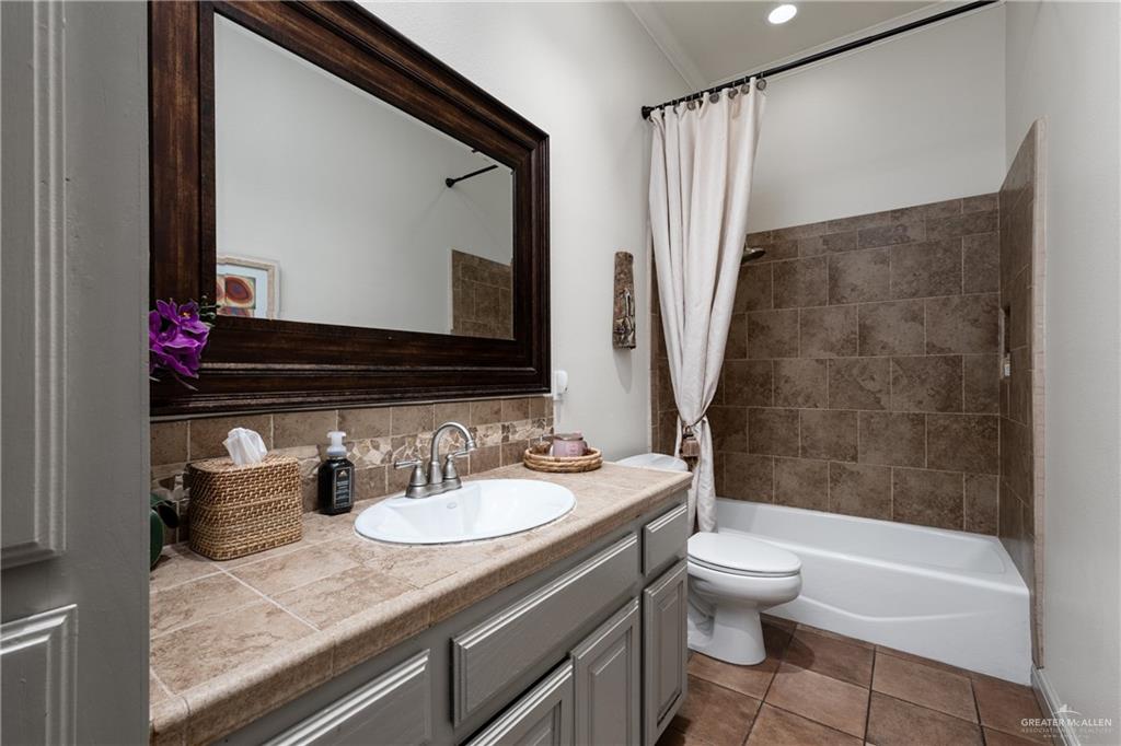 Photo 13 of 409 Zenaida Avenue