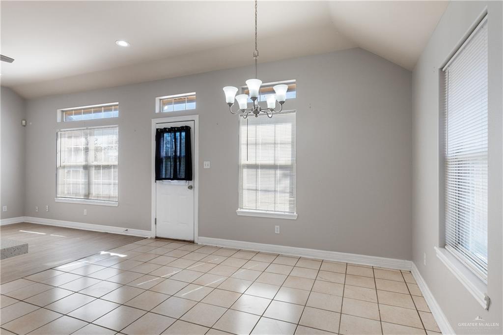 Photo 7 of 4605 Hackberry Avenue