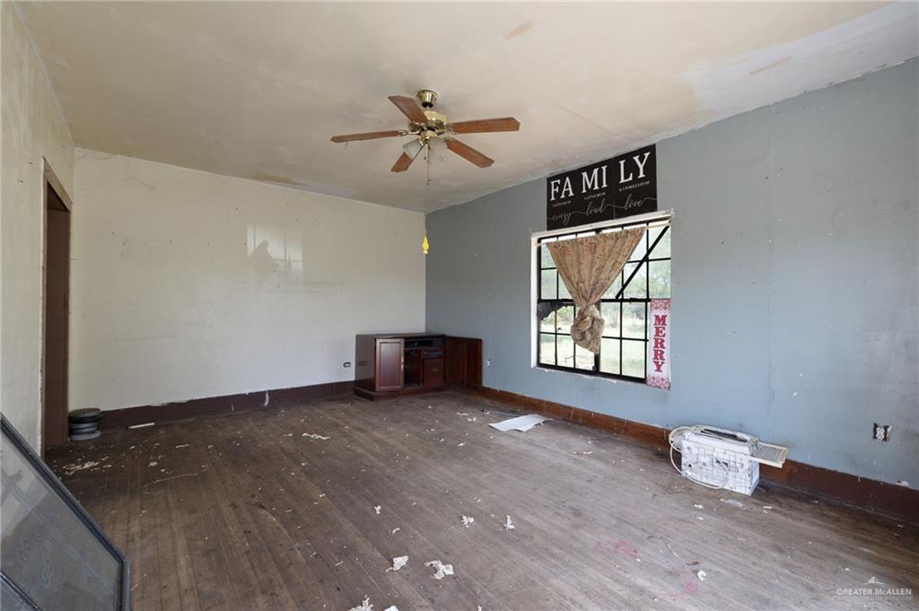 Photo 4 of 307 Lantana Drive