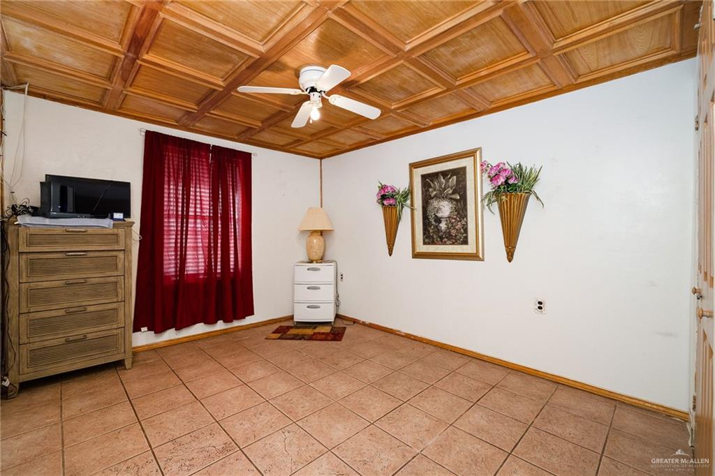 Photo 10 of 264 Huisache Street