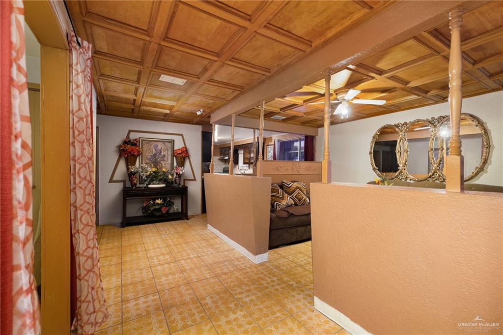 Photo 4 of 264 Huisache Street