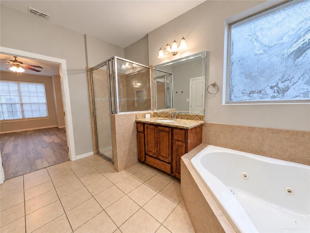 Photo 16 of 3707 Green Jay Drive