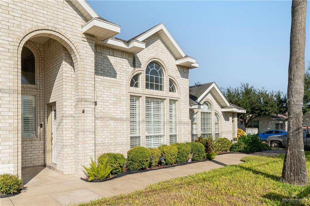 Photo 2 of 2401 I Street