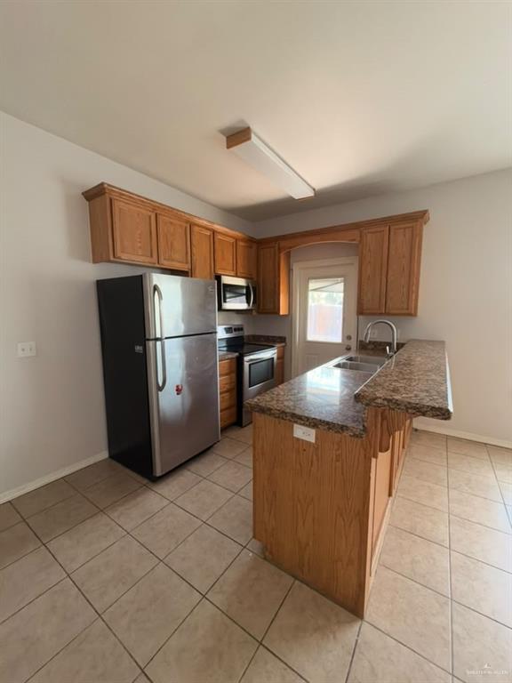 Photo 4 of 2712 Phoenix Street
