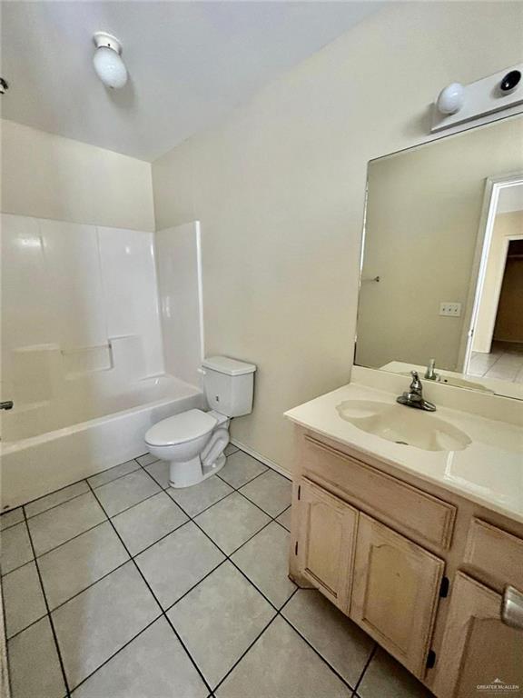 Photo 11 of 604 Logan Drive #4