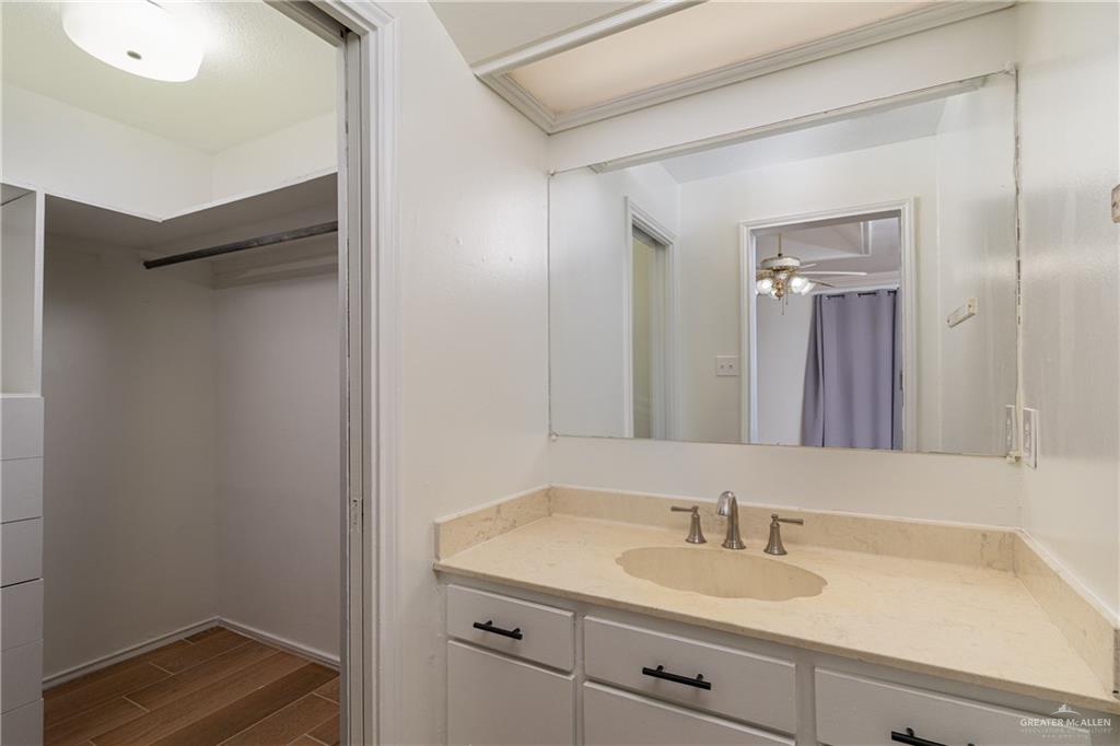 Photo 13 of 2306 Briarwood Drive