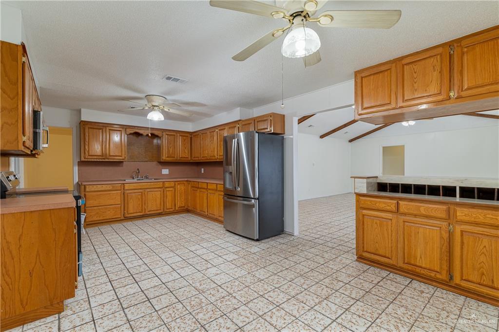 Photo 5 of 2306 Briarwood Drive
