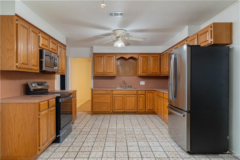 Photo 6 of 2306 Briarwood Drive