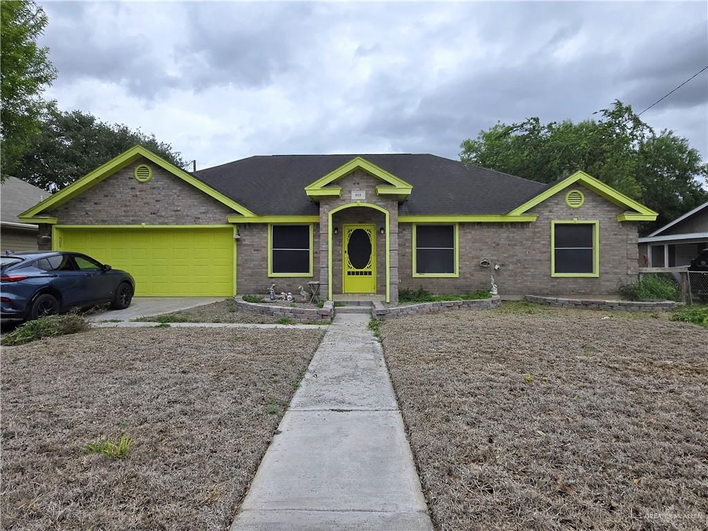Single Family home at 610 Avenue B, La Feria, Texas