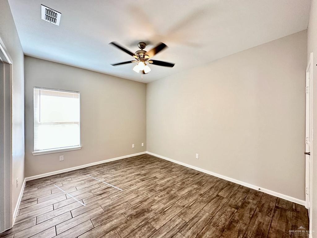 Photo 16 of 1307 Lore Drive