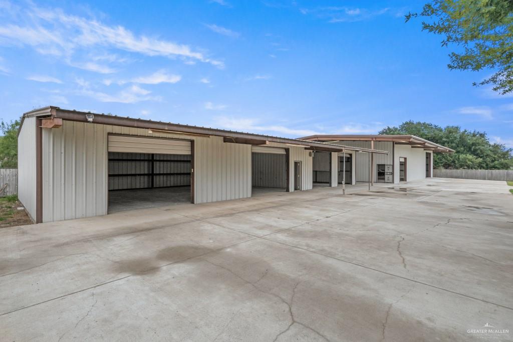 Photo 22 of 413 Los Cerritos Circle