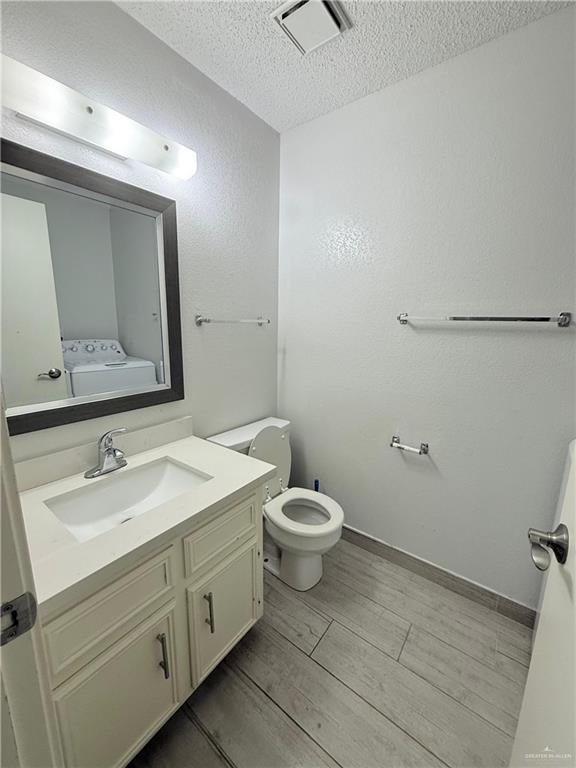 Photo 17 of 1500 Evergreen Avenue #57
