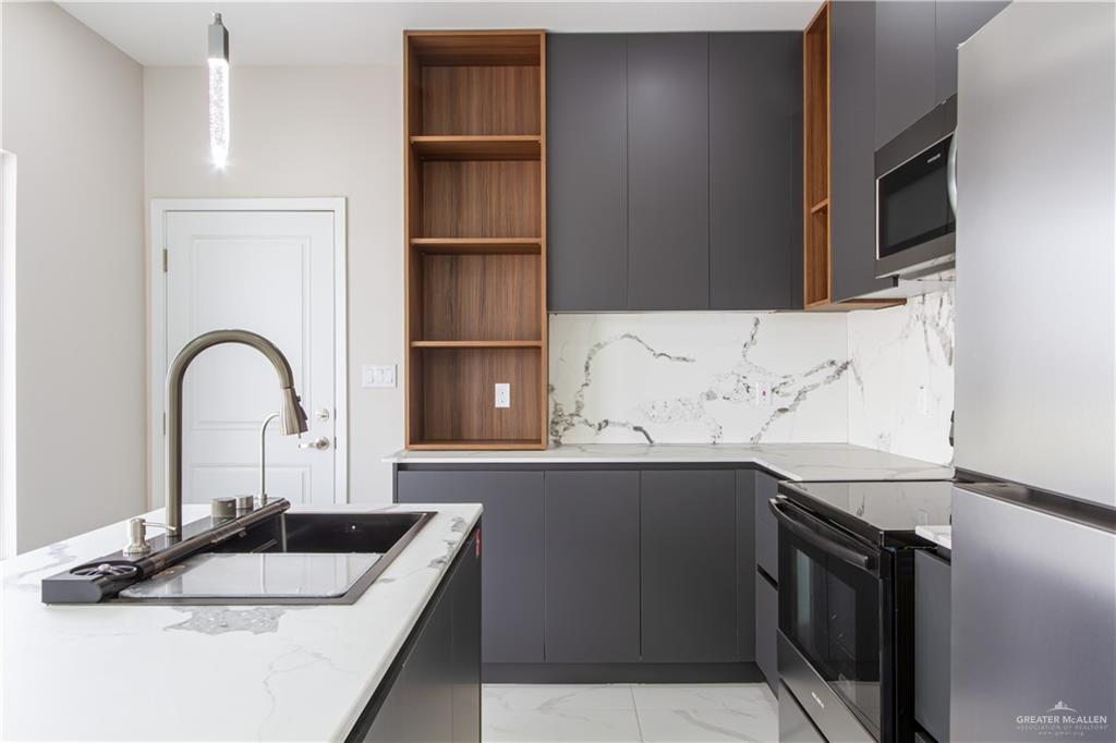 Photo 6 of 4220 Hummingbird Avenue #77