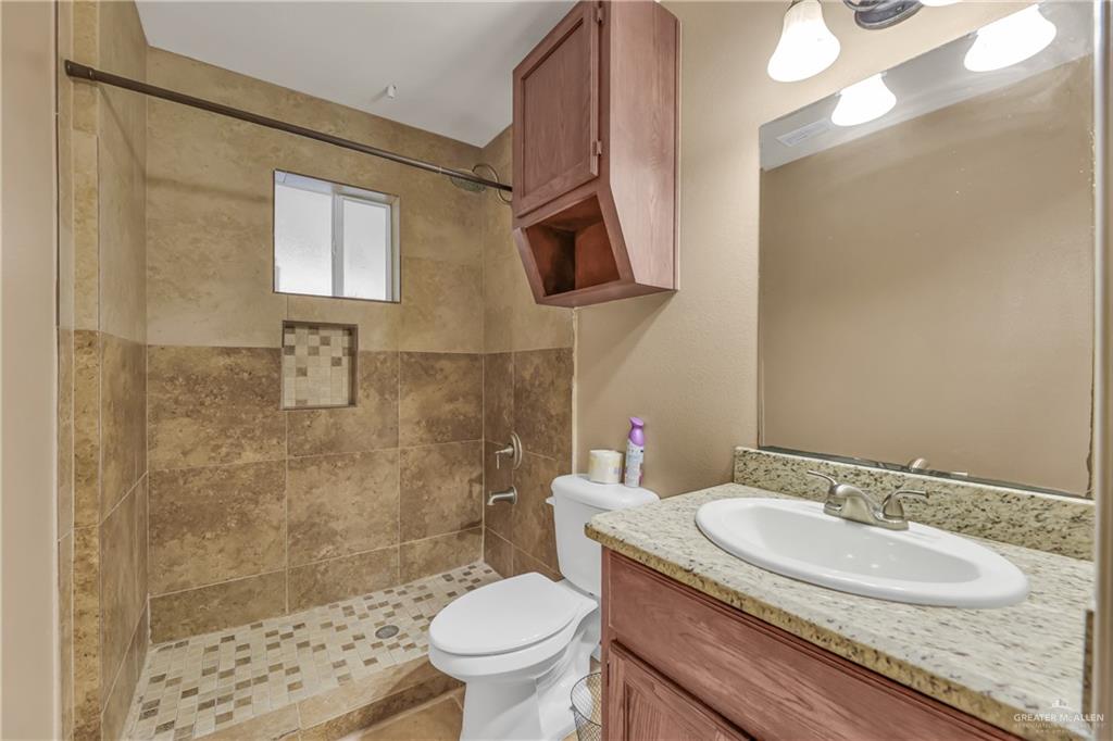 Photo 13 of 325 Mesquite Street
