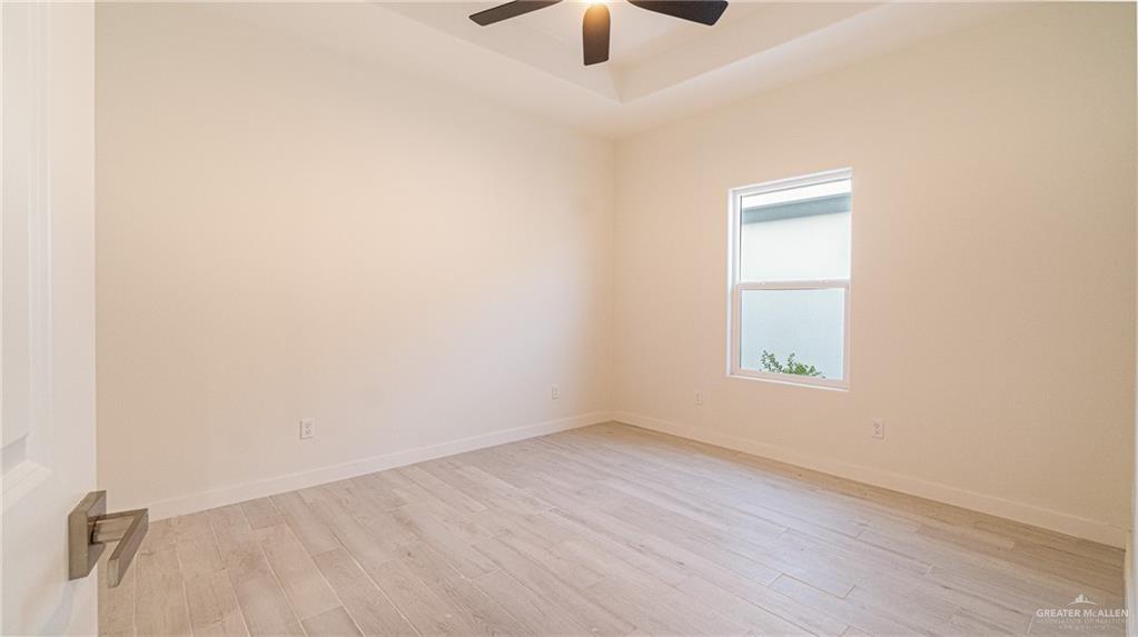 Photo 17 of 5805 Northwestern Avenue #2