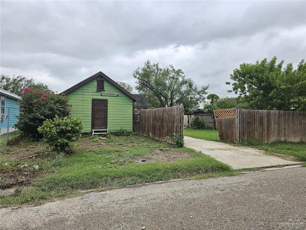 Photo 2 of 7807 Hidalgo Street
