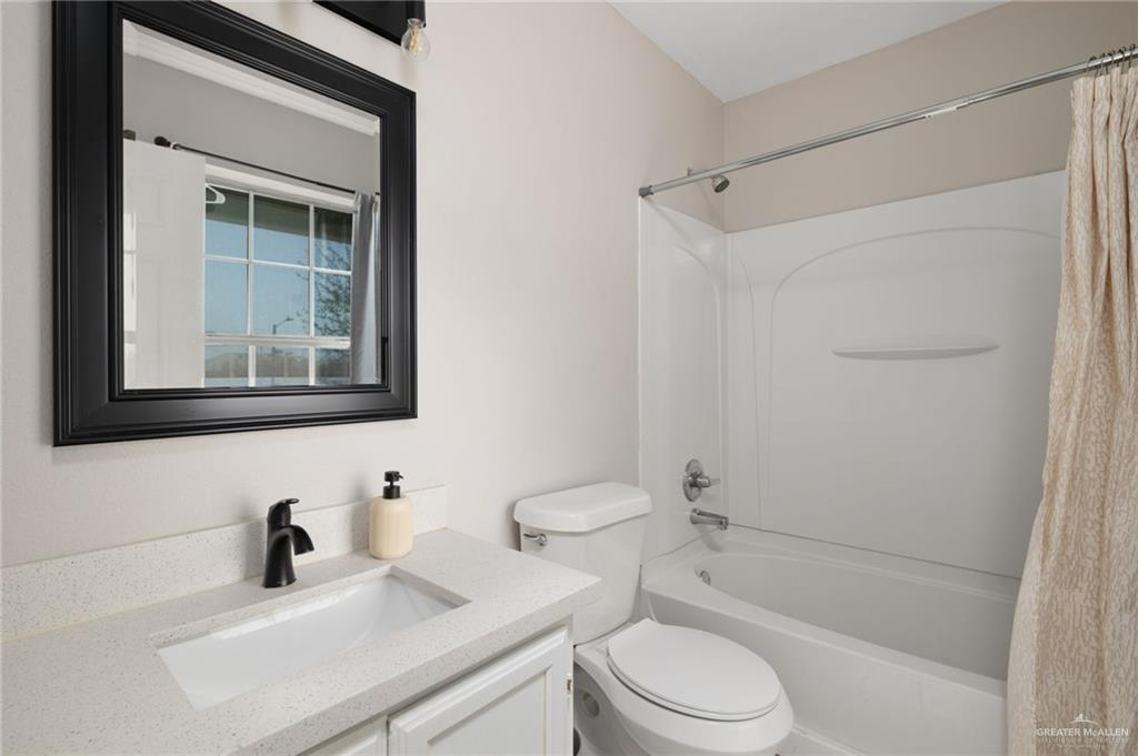 Photo 13 of 3404 Princeton Avenue