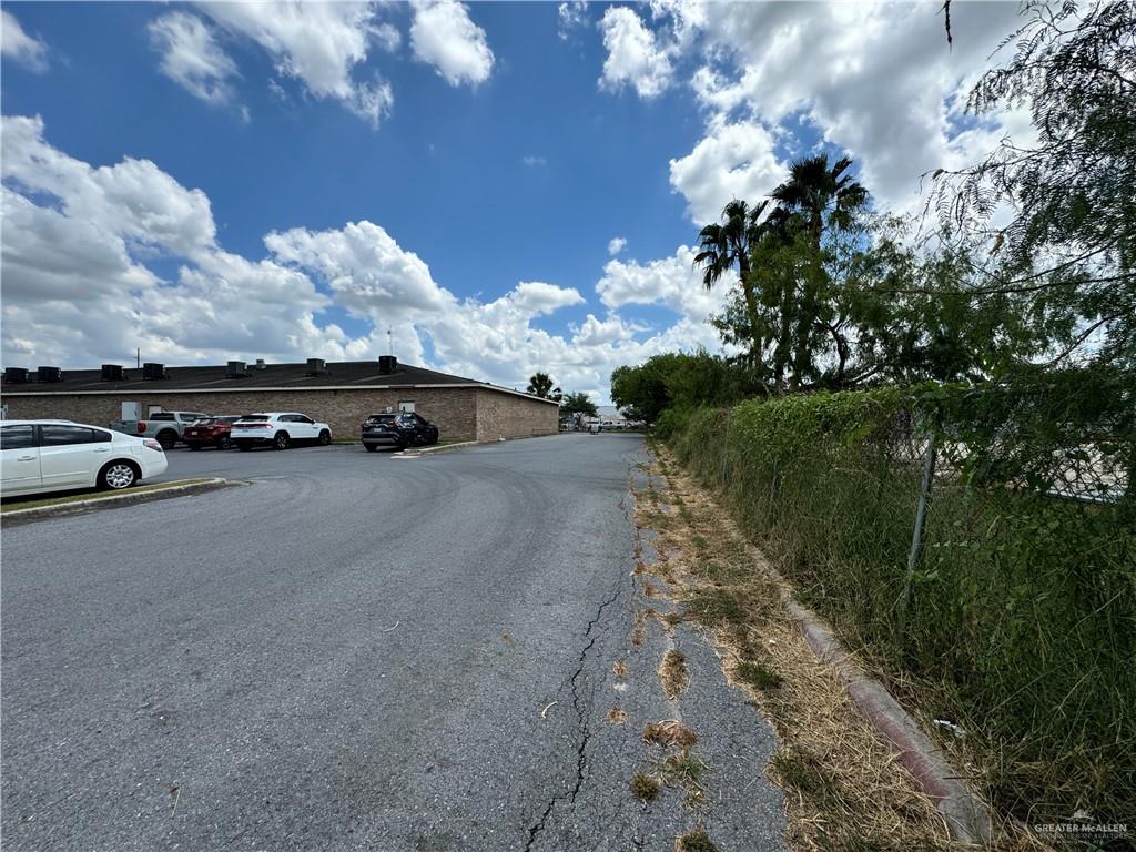Photo 16 of 1060 Mackintosh Drive