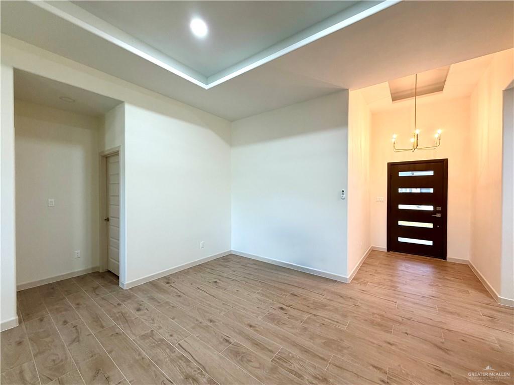 Photo 6 of 905 La Laguna Road