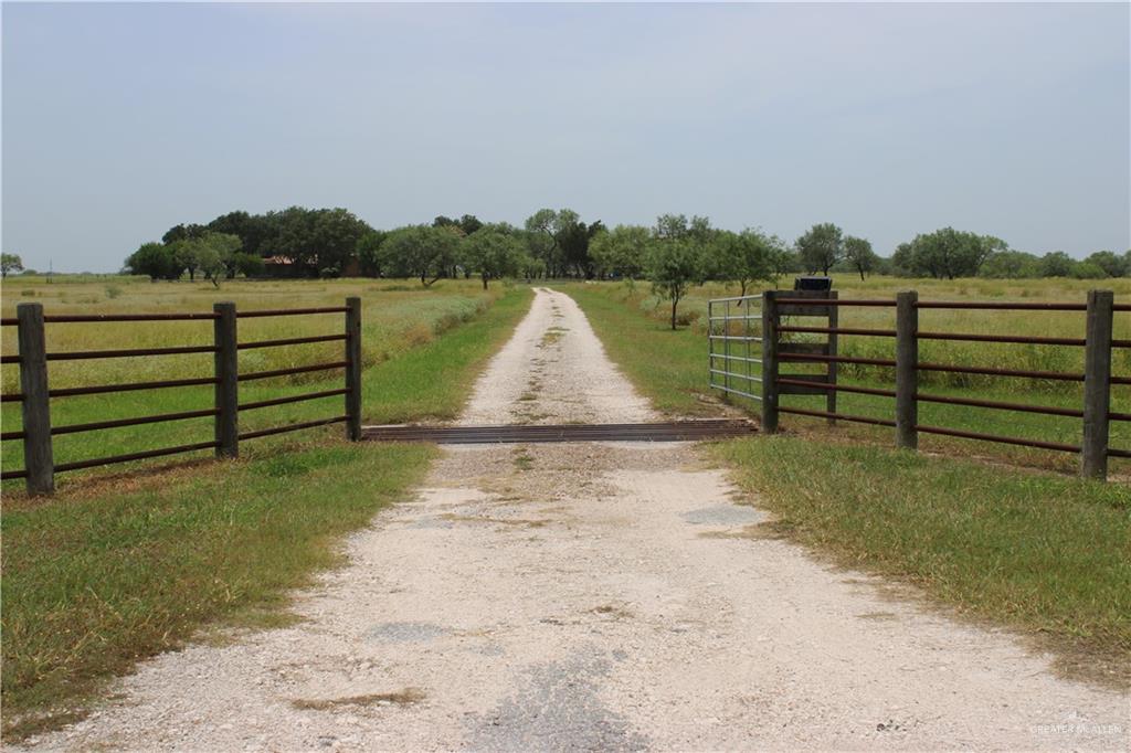 Photo 1 of 412 CR 412 Road, Falfurrias