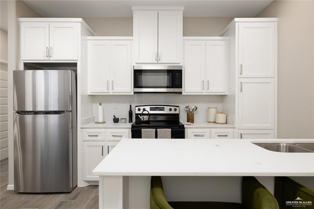Photo 6 of 2708 Harrison Avenue #4