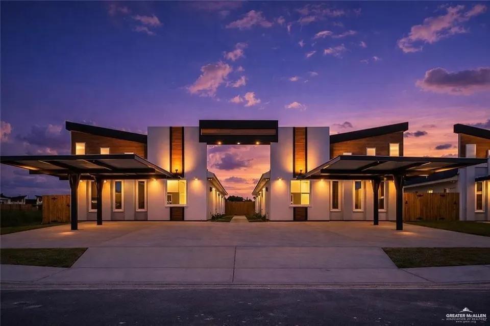 Photo 1 of 604 Onyx Avenue #4, Edinburg