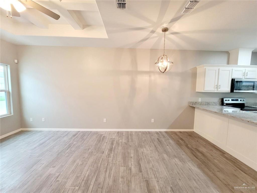 Photo 8 of 1817 Davenport Street #4