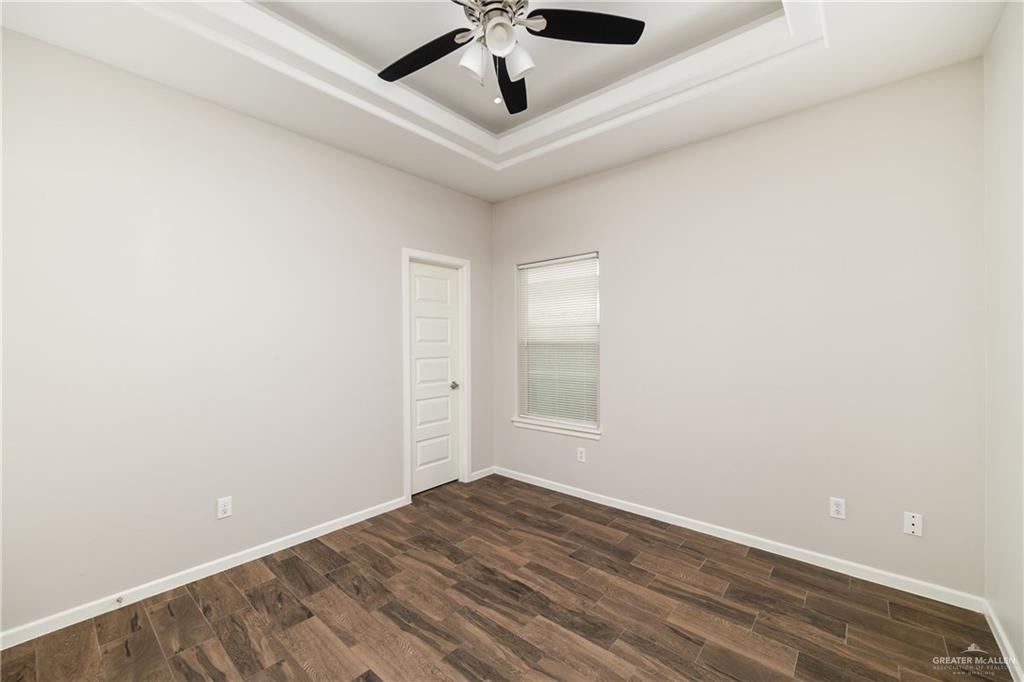 Photo 6 of 1909 Jackson Avenue #4
