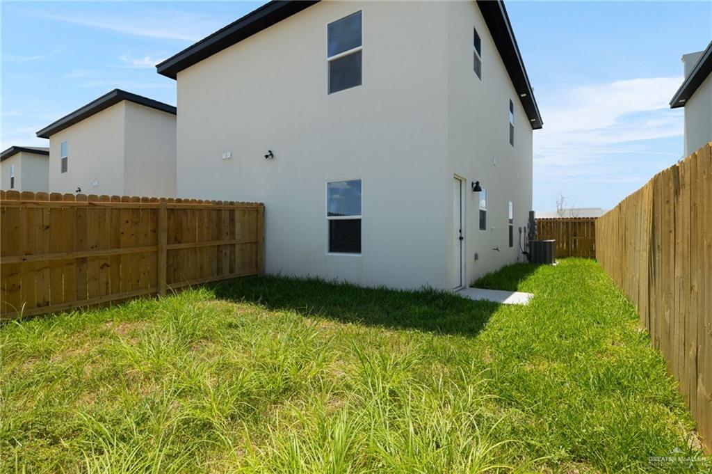 Photo 5 of 4508 Larkspur Avenue #1 Downstairs