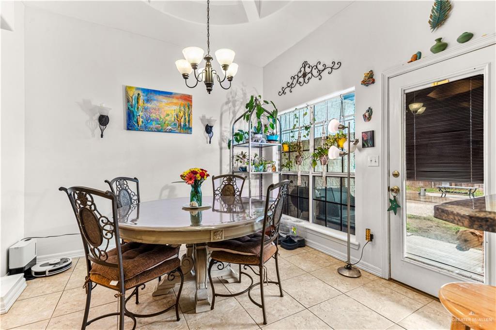 Photo 6 of 1413 Santa Fe Street